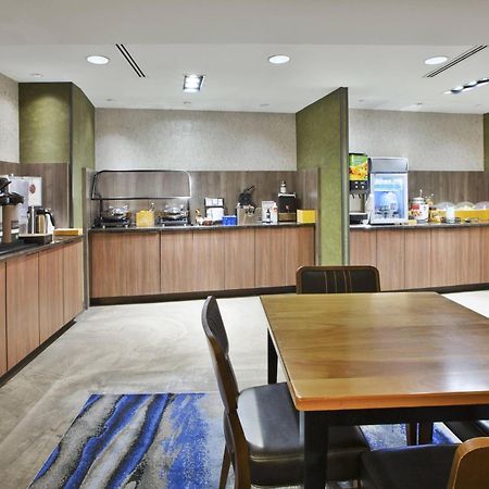 Fairfield Inn & Suites By Marriott Milwaukee Downtown Bagian luar foto