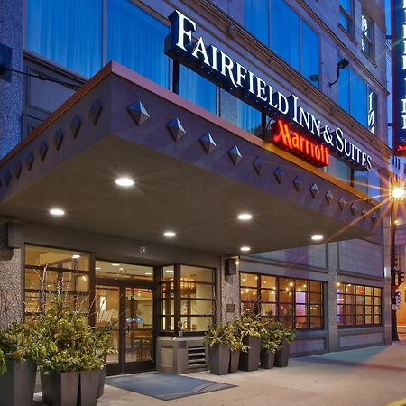 Fairfield Inn & Suites By Marriott Milwaukee Downtown Bagian luar foto