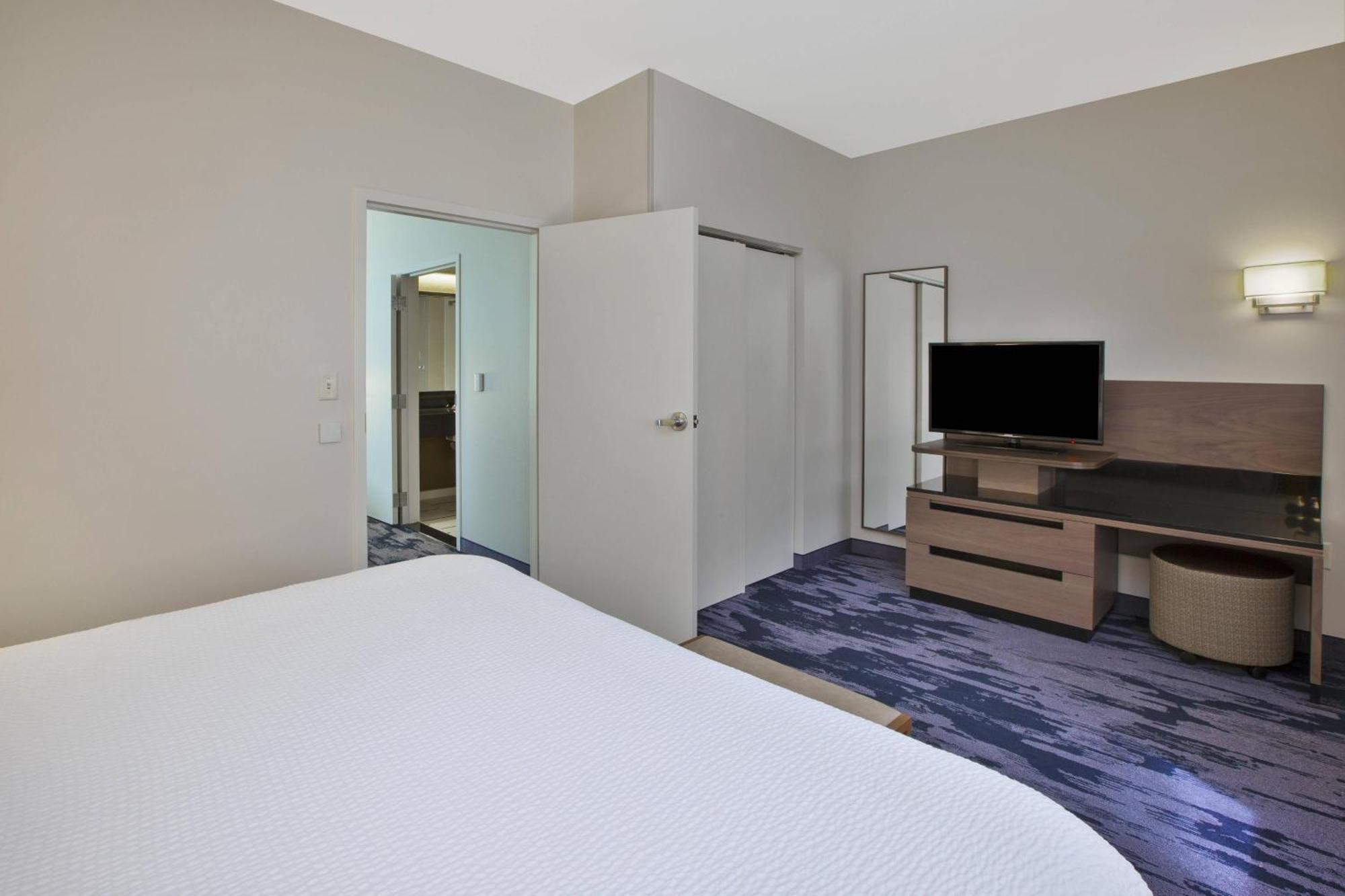Fairfield Inn & Suites By Marriott Milwaukee Downtown Bagian luar foto
