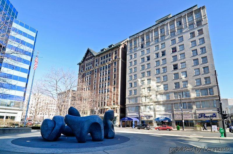 Fairfield Inn & Suites By Marriott Milwaukee Downtown Bagian luar foto