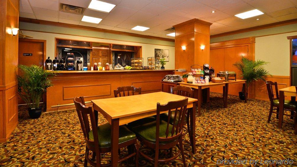 Fairfield Inn & Suites By Marriott Milwaukee Downtown Restoran foto