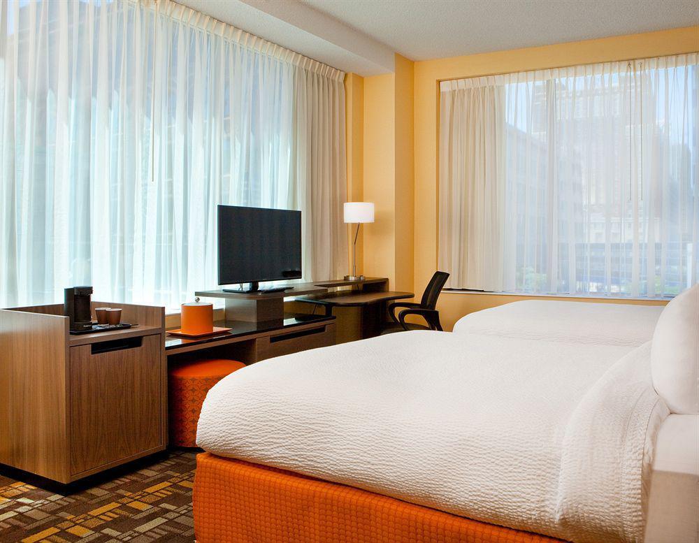 Fairfield Inn & Suites By Marriott Milwaukee Downtown Bagian luar foto