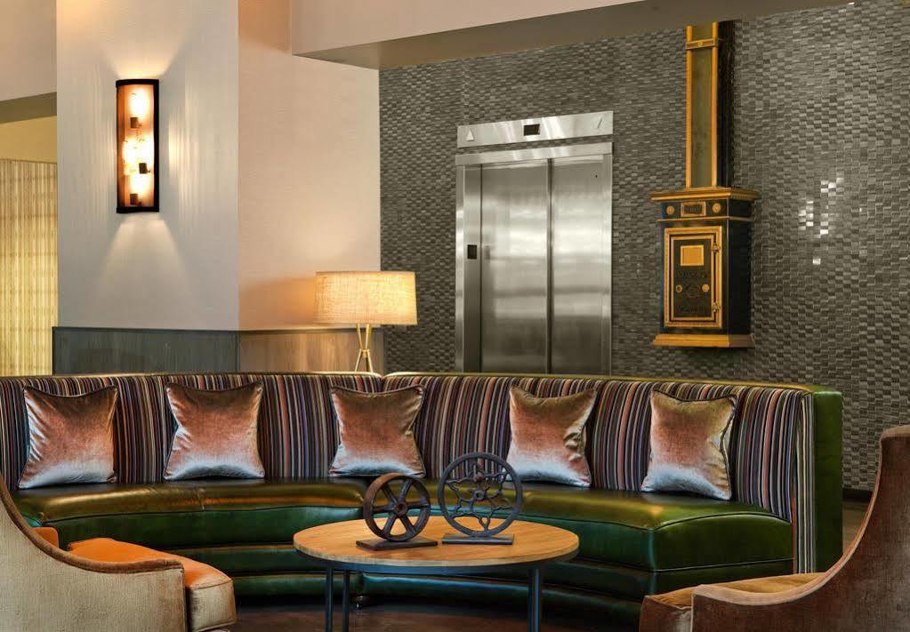 Fairfield Inn & Suites By Marriott Milwaukee Downtown Bagian luar foto