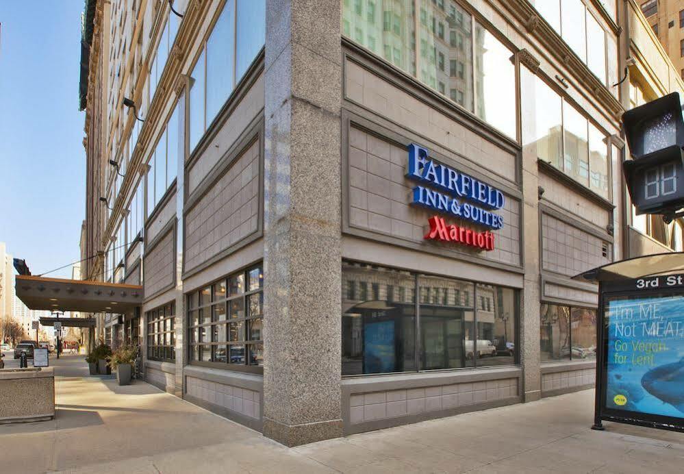 Fairfield Inn & Suites By Marriott Milwaukee Downtown Bagian luar foto